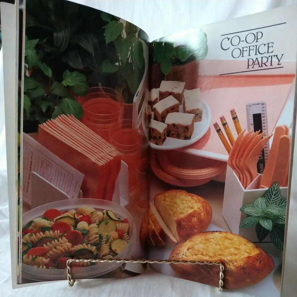 Pillsbury Party Fun 1987 Vtg Cookbook‎ Booklet